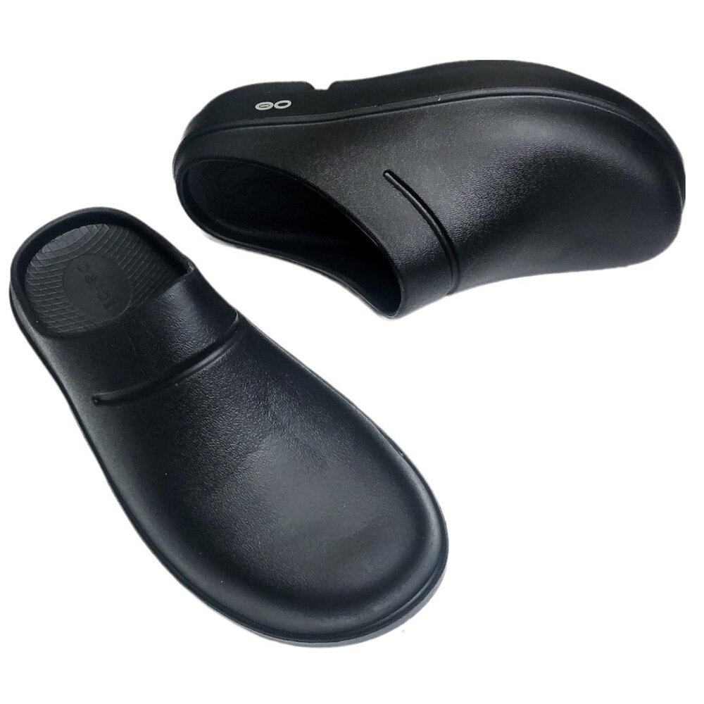 Oofos Oocloogs Black Clogs 7 9